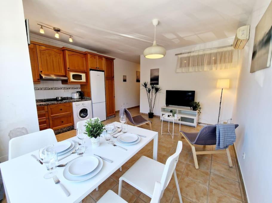 Butibamba Beach Apartment La Cala De Mijas Bagian luar foto