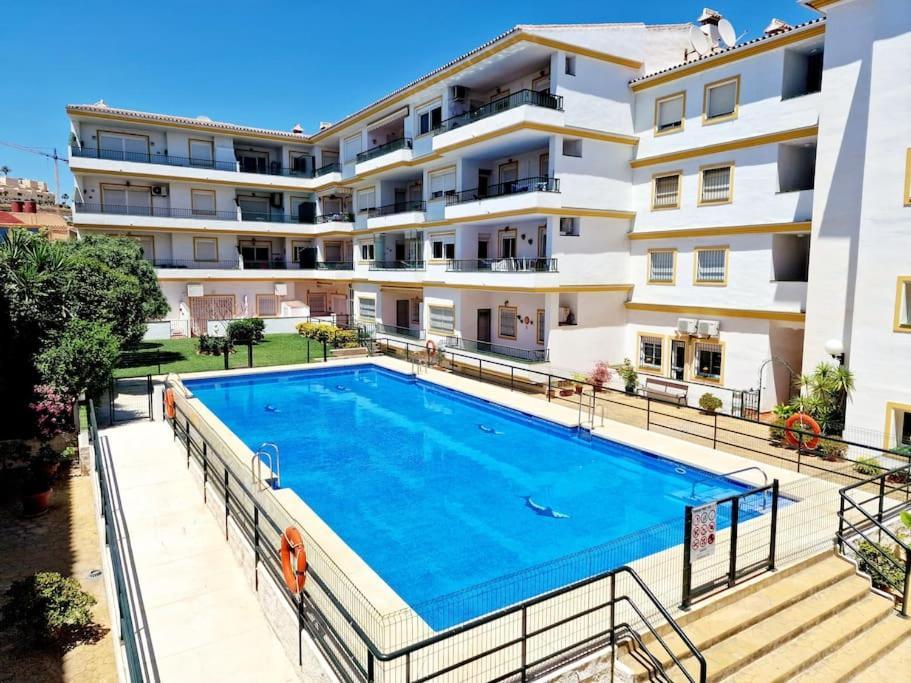 Butibamba Beach Apartment La Cala De Mijas Bagian luar foto